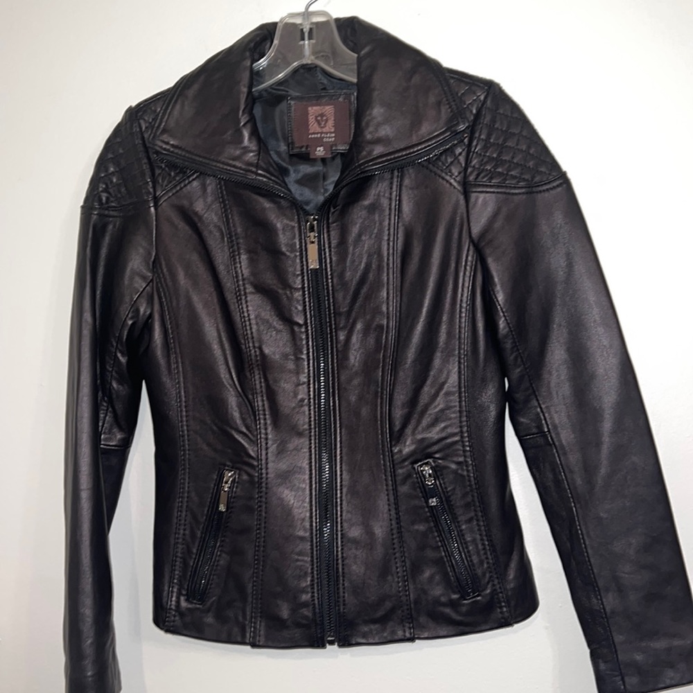 Gorgeous Women's Anne Klein soft leather jacket , size PS, excellent condition